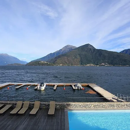 アパート Isola Bella Penthouse ムッソ